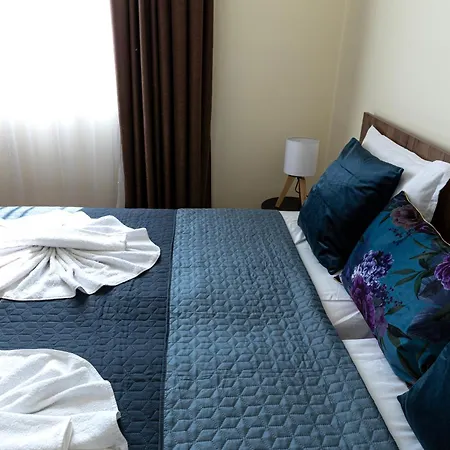 Two-bedroom With Kitchen Apartament *