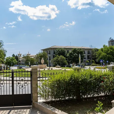 Two-bedroom With Kitchen Apartman *