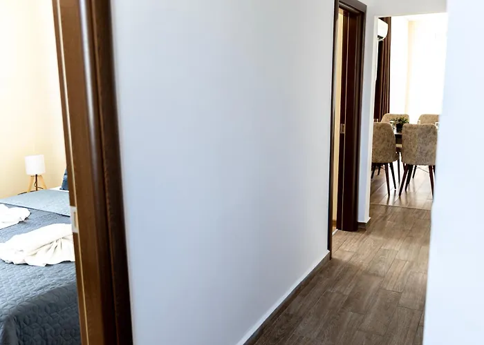 Two-bedroom With Kitchen St Constantin et Helena